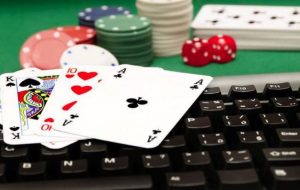 The Advantages of Playing Poker Online