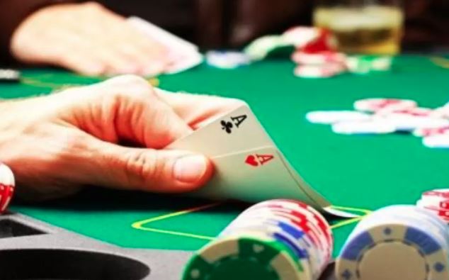 Mastering Online Poker Heads-Up Play: Strategies and Adjustments